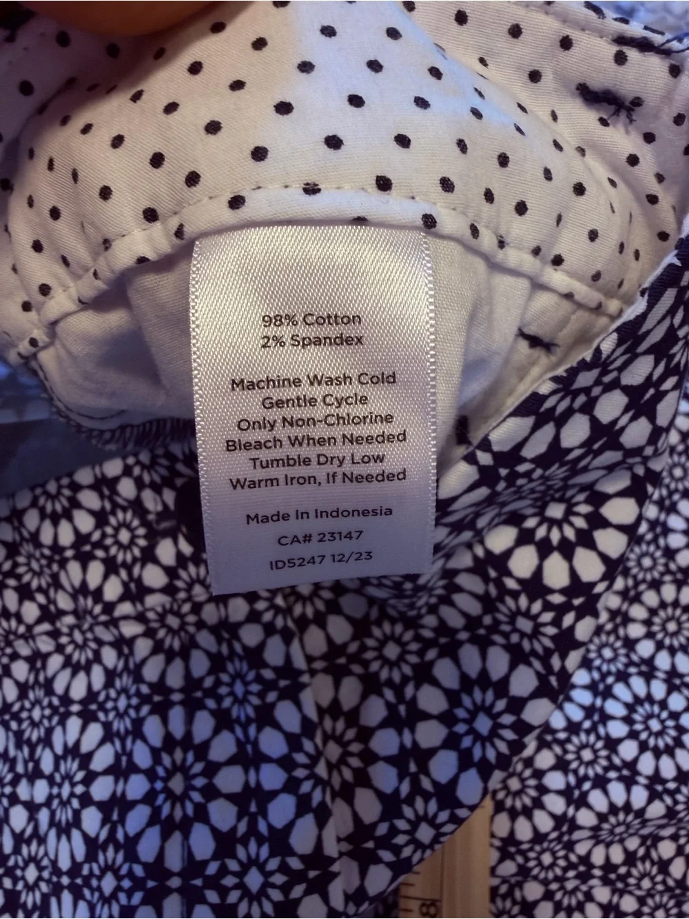 Talbots Blue and White Floral Geometric Cropped Chinos
